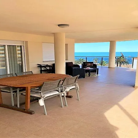 Paseo Maritimo 4 Pta 30 Lek *